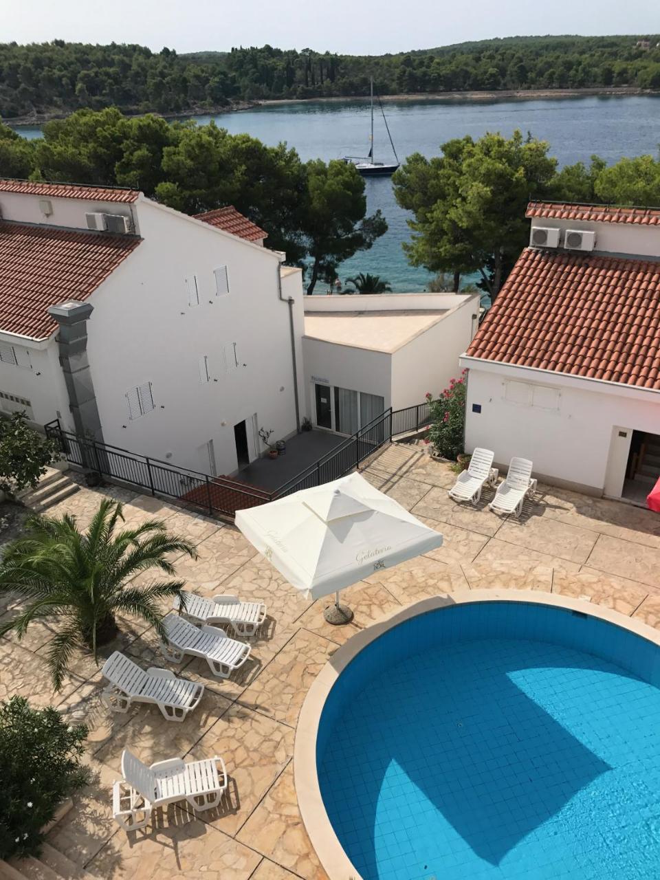 Illyrian Resort Milna  Extérieur photo